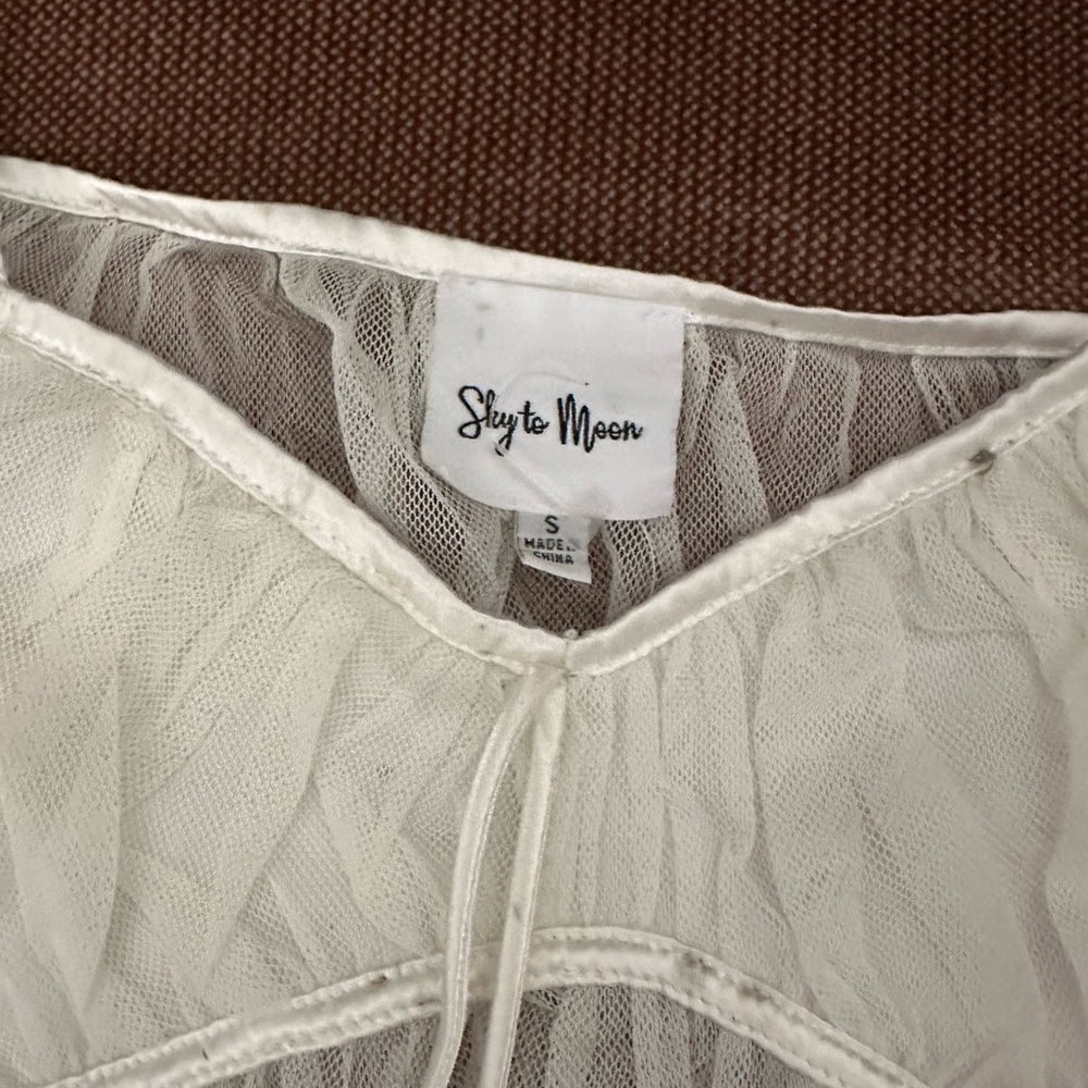 Style Moon White Sheer Ruffle Top - Picture 3 of 4